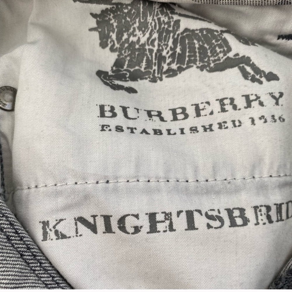 Authentic Burberry London Jeans - Picture 4 of 17